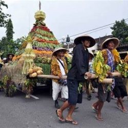 Tradisi Maulid Nabi di Indonesia